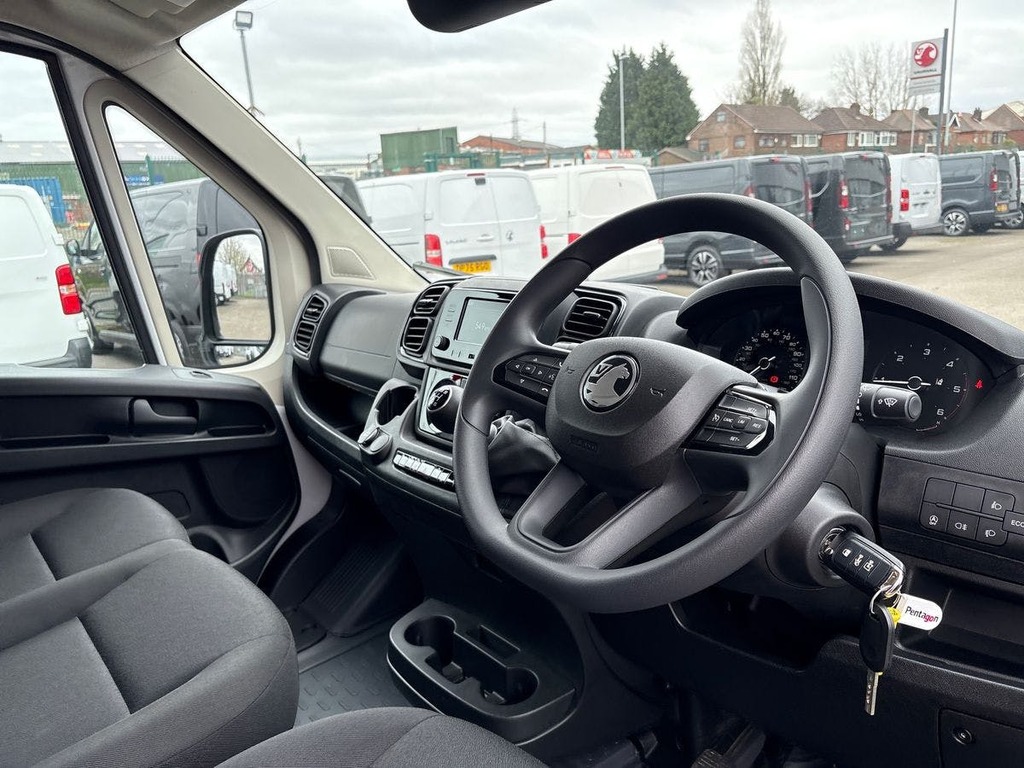 Vauxhall Movano 2.2 Cdti 3500 Biturbo Prime Panel Van M MT26WDU White #5