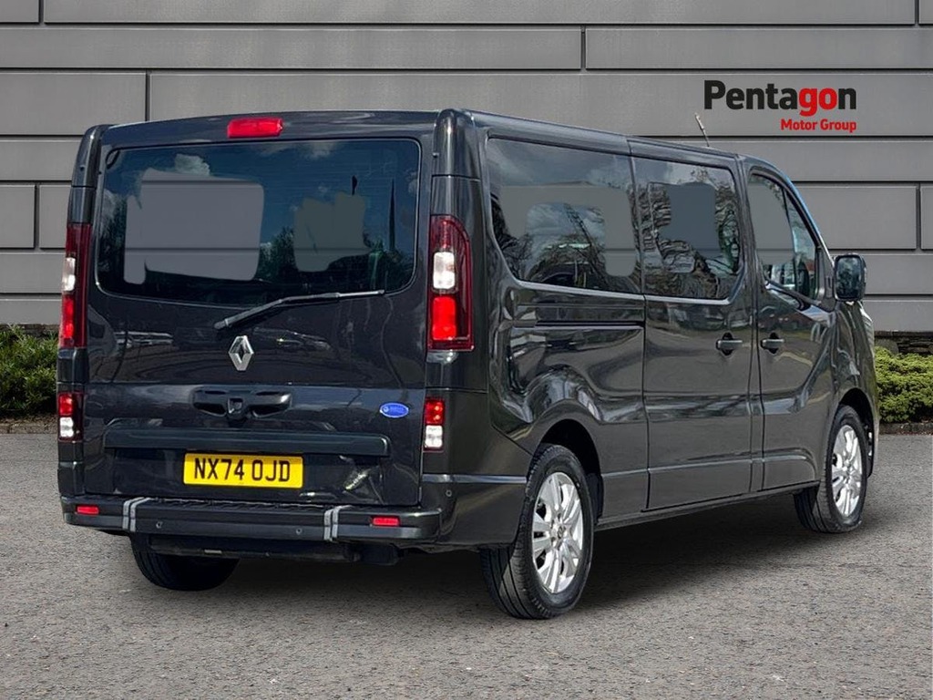 Renault Trafic 2.0 Dci Ll30 Extra Minibus Double Cab E Black #4