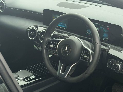 Mercedes-Benz A Class 1.5 A 180 SP19GYW Black #6