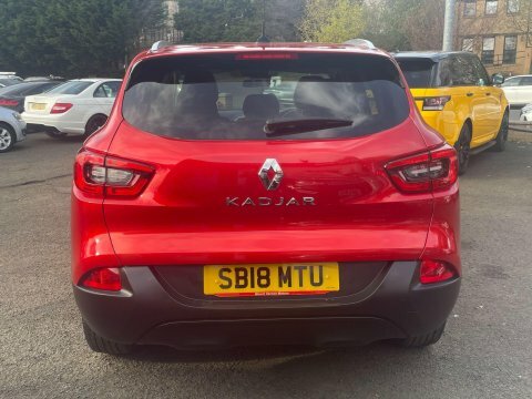 Renault Kadjar 1.5 Dci Dynamique Red #4