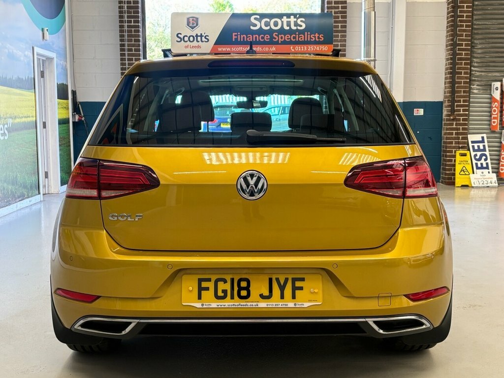 Volkswagen Golf 2L Gt FG18JYF Yellow #6