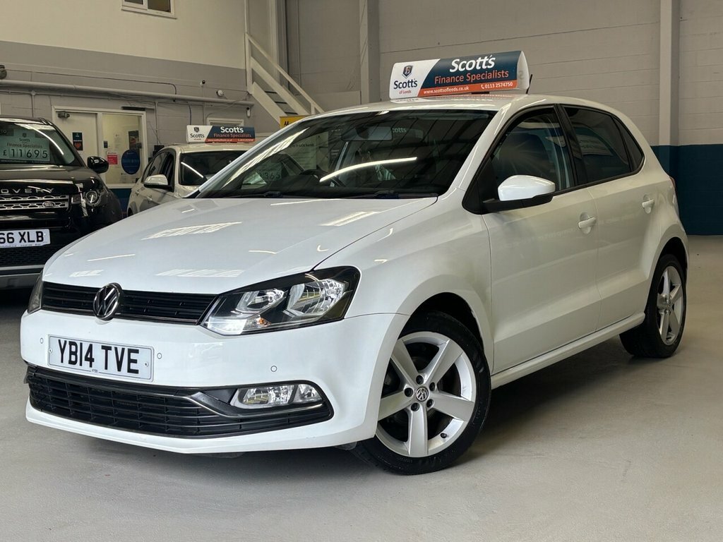 Volkswagen Polo 1L Sel White #3