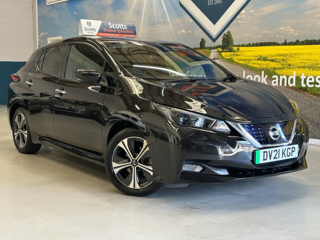 Nissan Leaf Hatchback Black