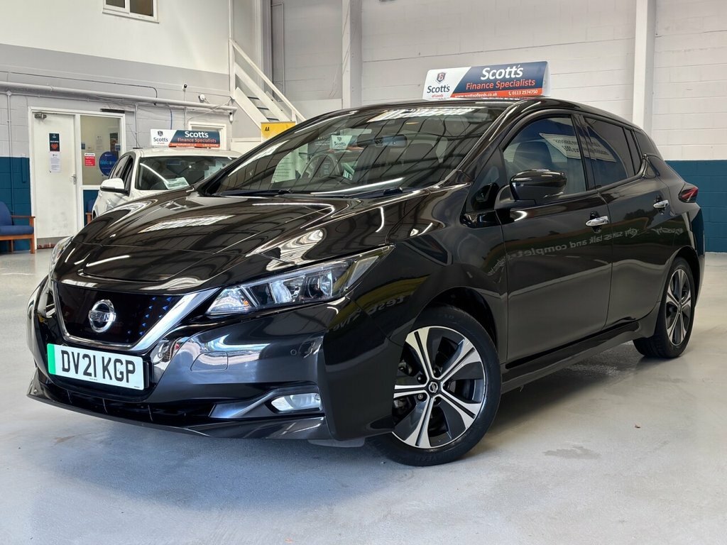 Nissan Leaf Hatchback DV21KGP Black #3