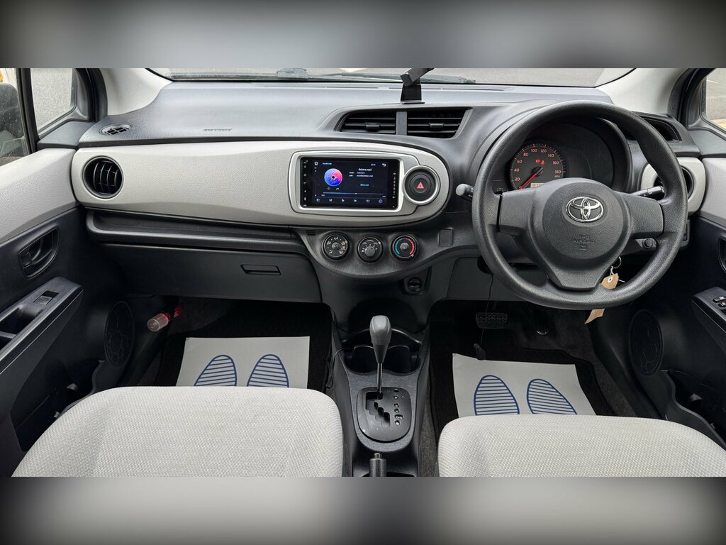 Toyota Vitz Hatchback 1.3 201362 Purple #10