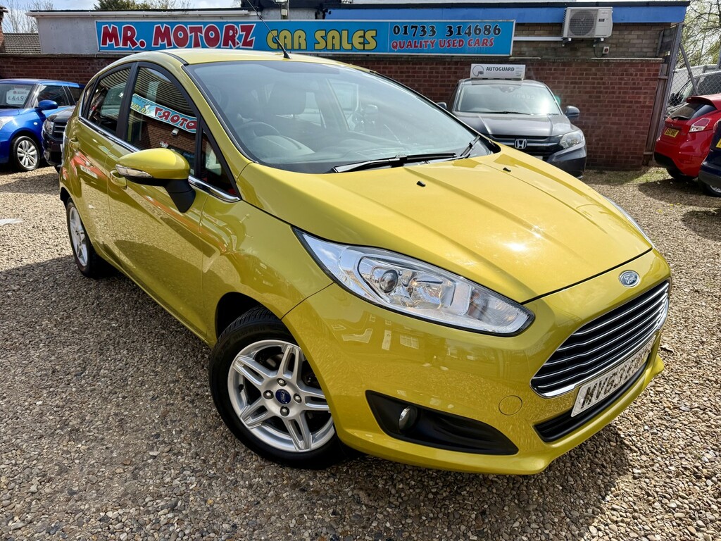 Ford Fiesta 1.5 Tdci Zetec 2013 MV63EMX Yellow