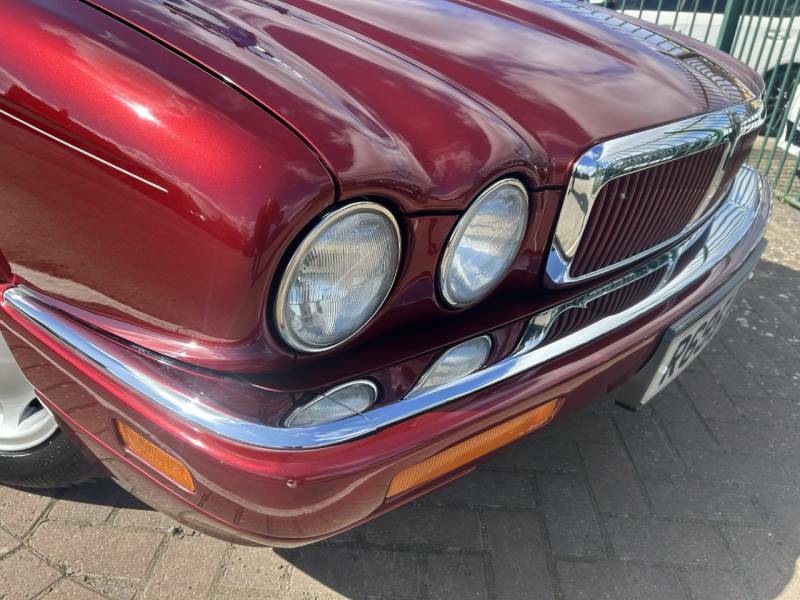 Jaguar XJ Xj Red #10