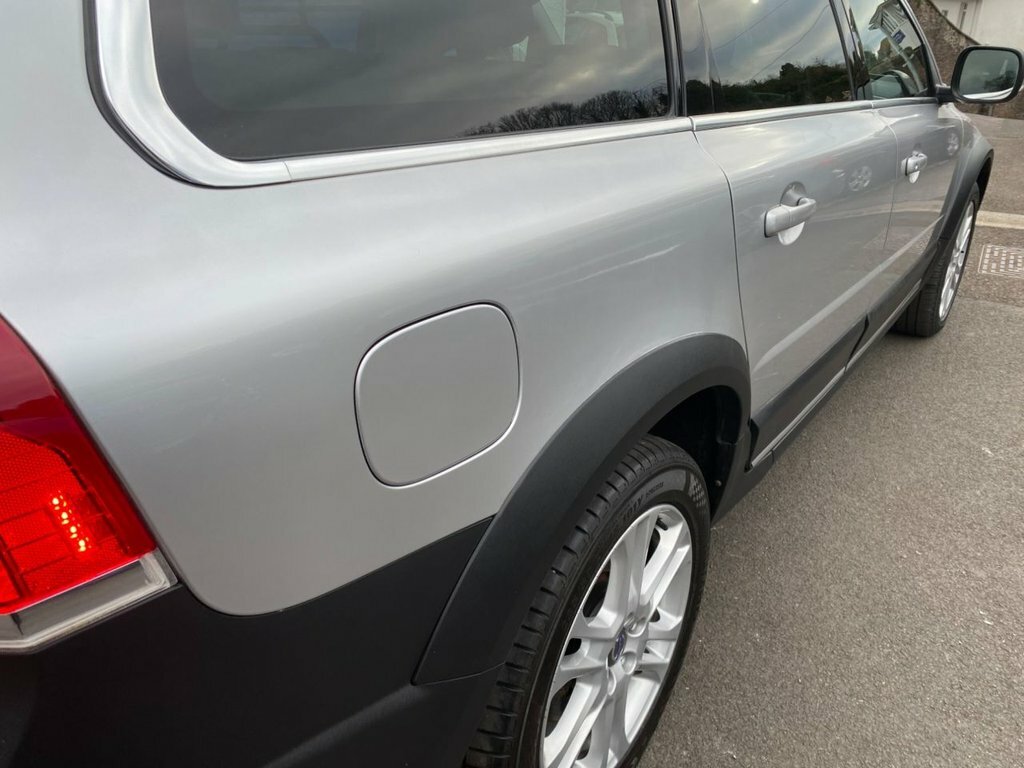 Volvo XC70 2014 2.4 D5 Se Lux Estate Geartronic Aw Silver #6