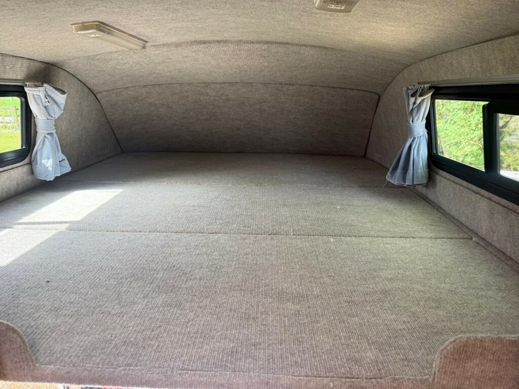 Ford Transit Custom 2.0 190L White #18
