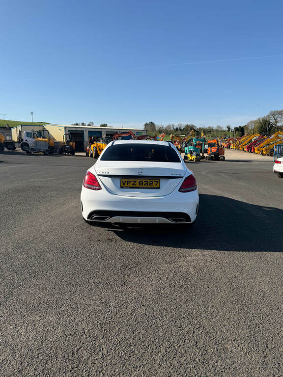 Mercedes-Benz C Class C220 Bluetec Amg Line White