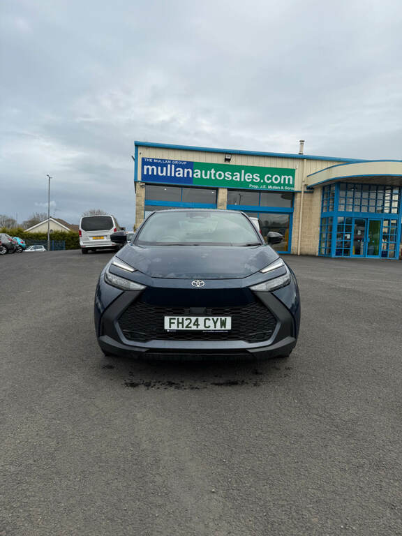 Toyota C-Hr 1.8 Hybrid Icon Cvt FH24CYW Blue #2
