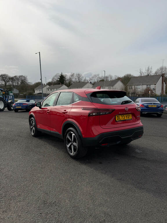 Nissan Qashqai 1.5 E-power Acenta Premium DL73YXY Red #2