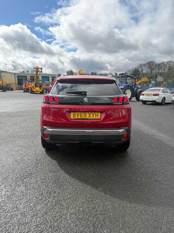 Peugeot 3008 1.5 Bluehdi Allure BV69XYH Red #4