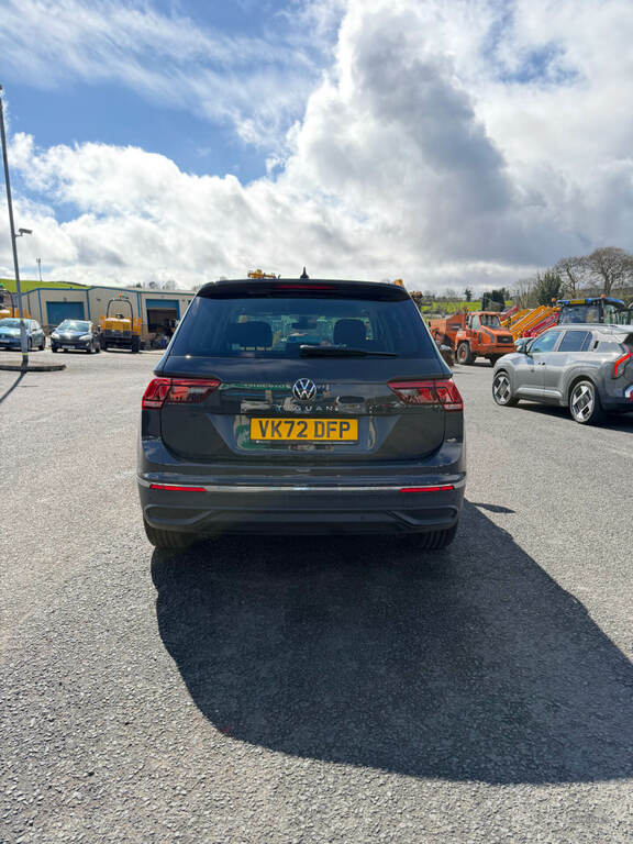 Volkswagen Tiguan 2.0 Tdi Life Dsg VK72DFP Grey #3