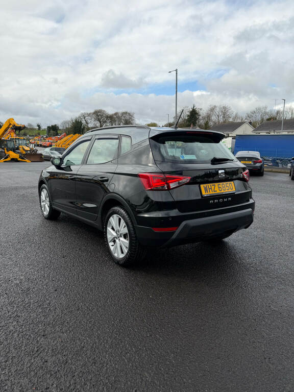 Seat Arona 1.6 Tdi 115 Se Technology Lux Ez WHZ6850 Black #4