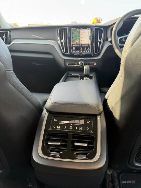 Volvo XC60 2.0 B4d Plus Dark Awd Geartronic WF73KHW Grey #6