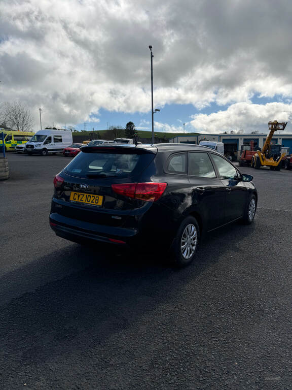 Kia Ceed Hatchback CYZ1028 Black #3