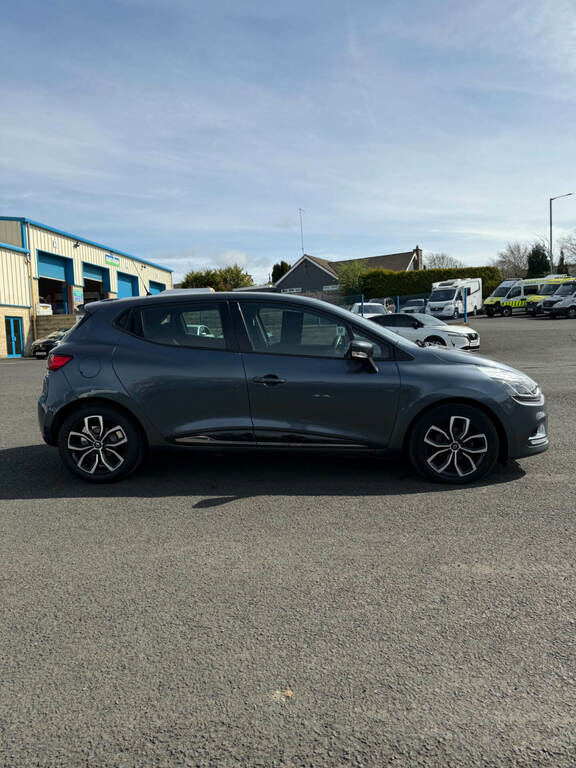 Renault Clio Dci Play CU19DZO #6