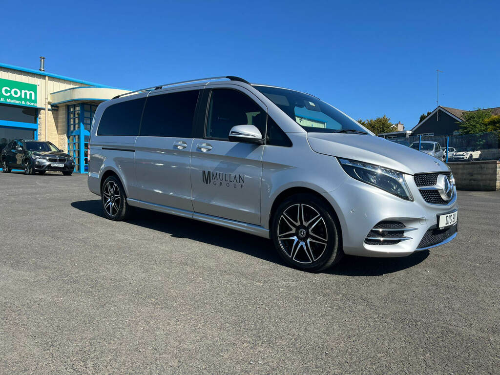Mercedes-Benz V Class V220 D Amg Line 9G-tronic Extra Long Silver
