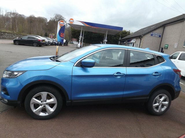 Nissan Qashqai 1.3 Dig-t Acenta Premium BW69YUH Blue #4
