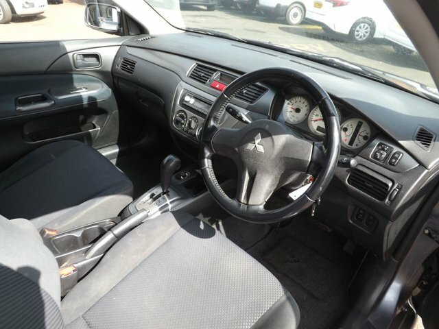 Mitsubishi Lancer 1.6 Equippe Grey #9