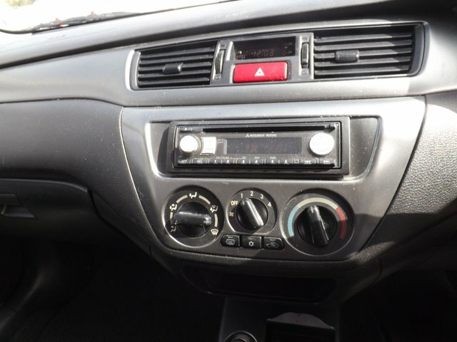 Mitsubishi Lancer 1.6 Equippe Grey #11