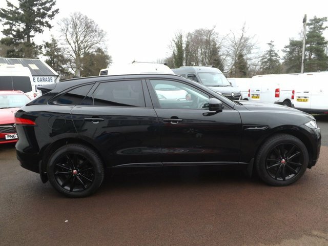 Jaguar F-Pace 2.0 D180 Chequered Flag SY69XNG Black #2
