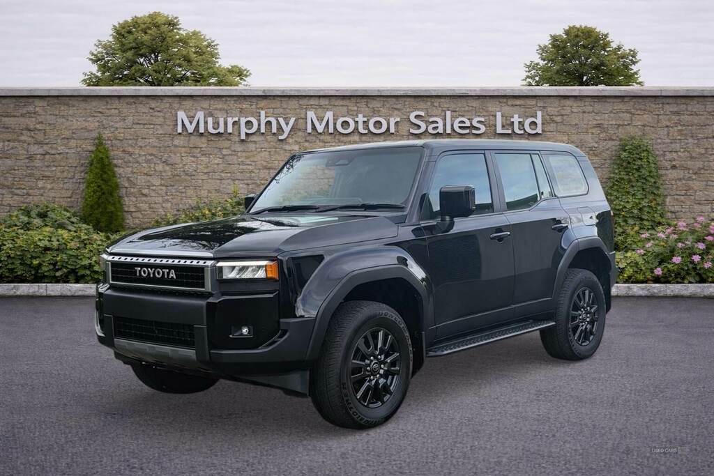 Toyota Land Cruiser 2.8D 205 Commercial Black #4