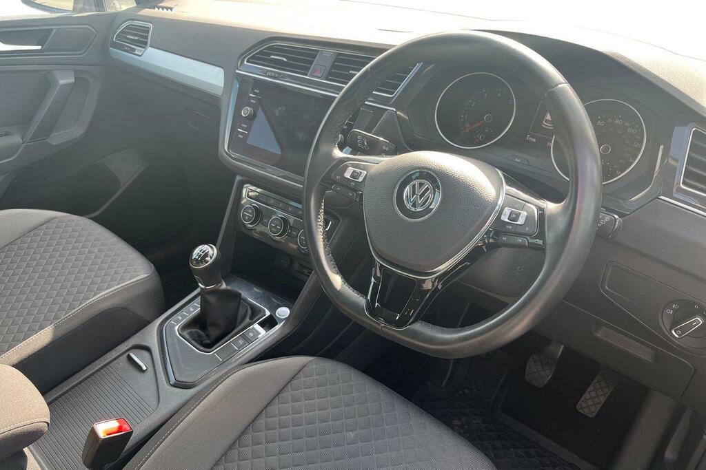 Volkswagen Tiguan 1.5 Tsi Evo 150 Match Silver #6