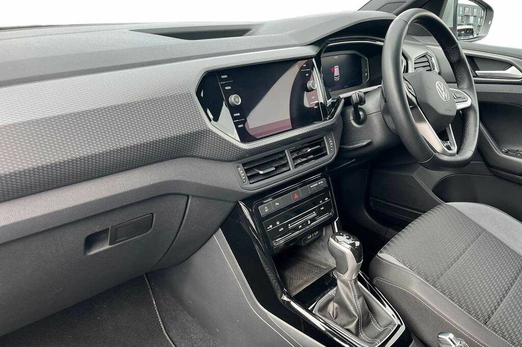 Volkswagen T-Cross 1.0 Tsi 110 R-line Dsg WG24VSV Silver #2