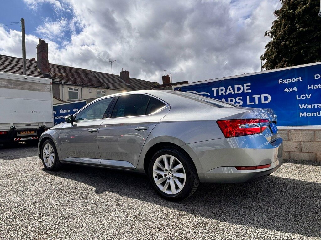 Skoda Superb 1.6 Tdi Se Technology Hatchback Dsg Eur Silver #5