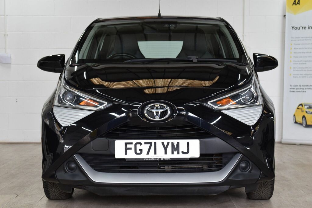 Toyota Aygo 1.0 Vvt-i X-play Hatchback Euro FG71YMJ Black #3