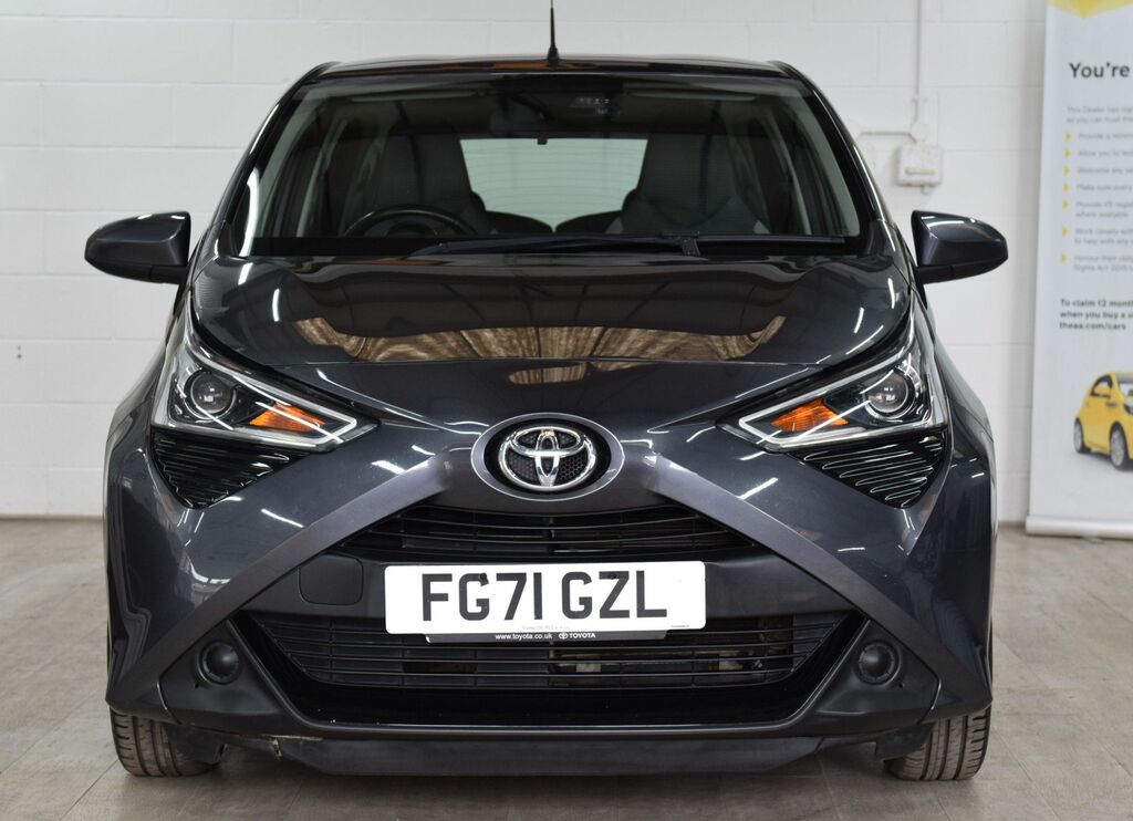 Toyota Aygo 1.0 Vvt-i X-play Hatchback Euro FG71GZL Grey #2