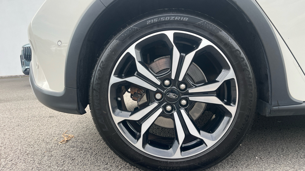 Ford Focus 1.0T Ecoboost Active X Hatchback RJ20ORT #5