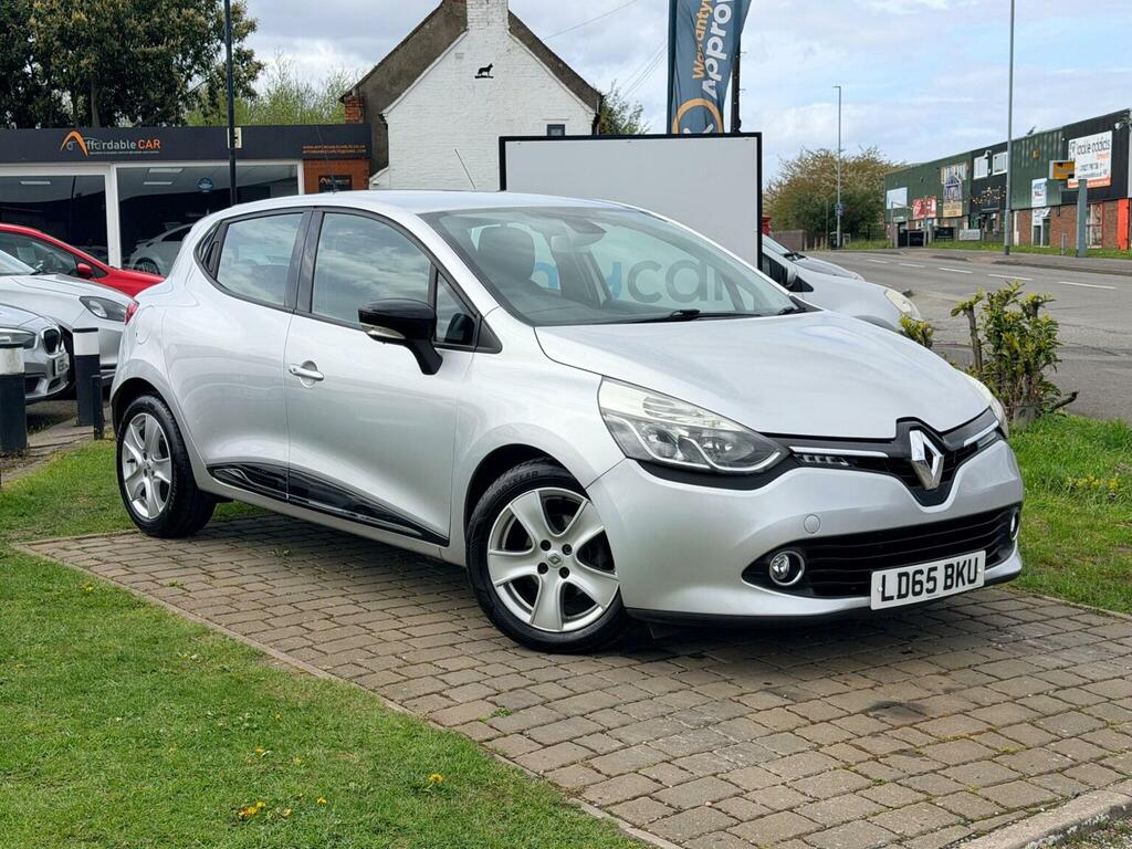 Renault Clio Hatchback 1.5 Dci Dynamique Medianav Euro 5 Ss Silver