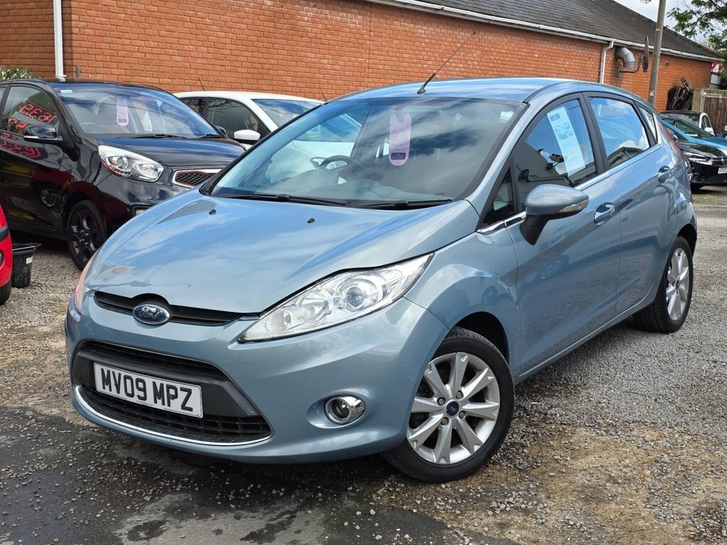 Ford Fiesta 1L Zetec Blue