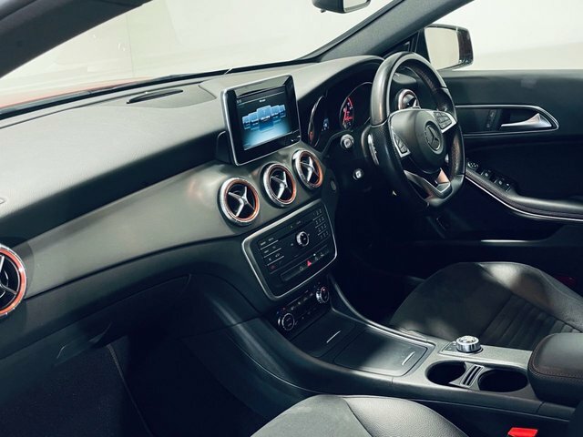 Mercedes-Benz CLA Class Cla220 Cdi Amg Sport Red #6