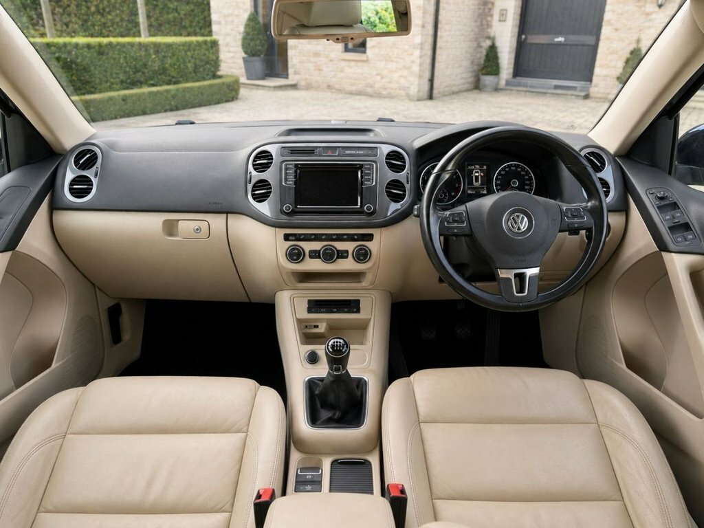 Volkswagen Tiguan 2L Match Tdi Bluemotion Technology PJ15ONF Blue #5