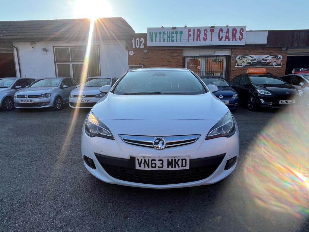 Vauxhall Astra GTC 1.7 Cdti Ecoflex 109G Sri Euro 5 Ss White #2