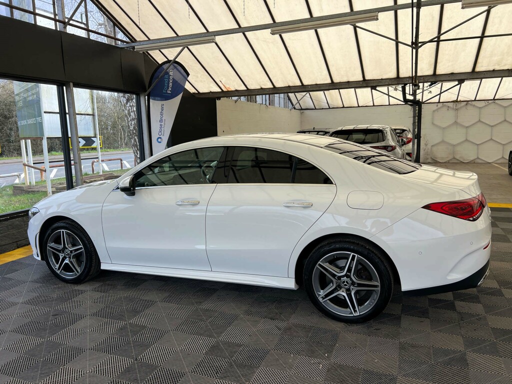 Mercedes-Benz 250 Coupe White #5