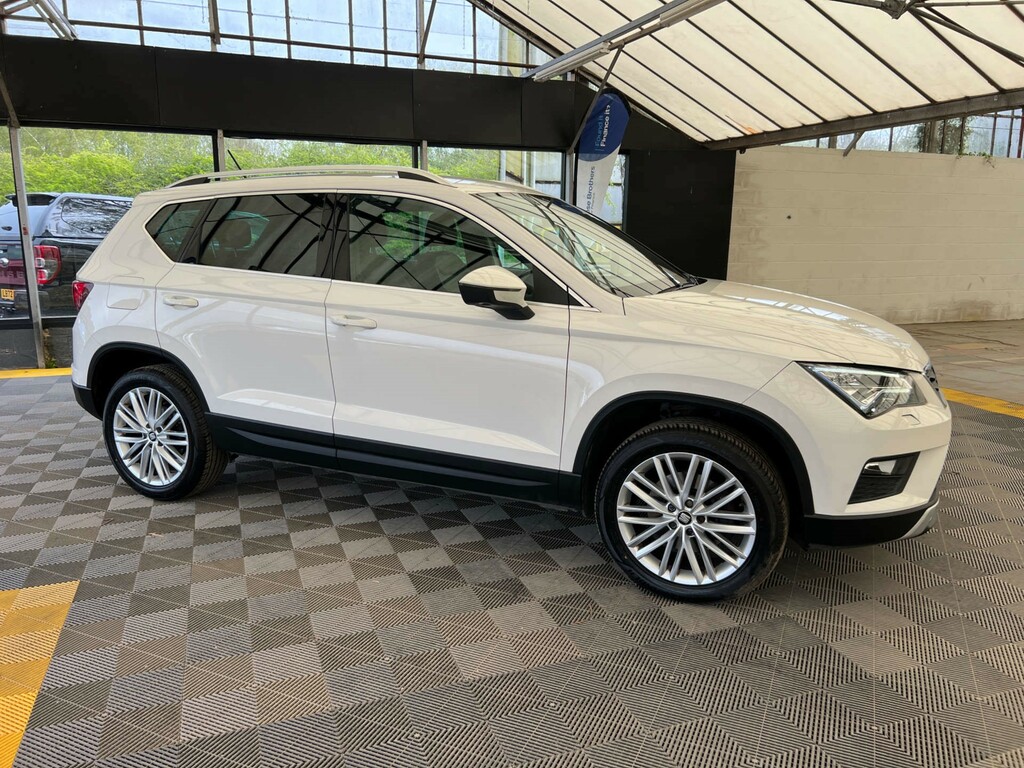 Seat Ateca Suv YA66XEB White #2