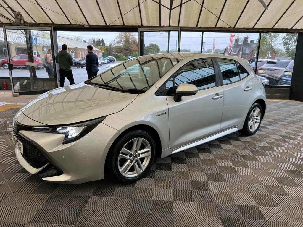 Toyota Corolla Hatchback VK19FNS Silver #4