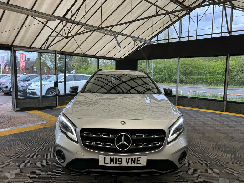 Mercedes-Benz GLA Class Gla 180 Urban Edition LM19VNE Silver #3