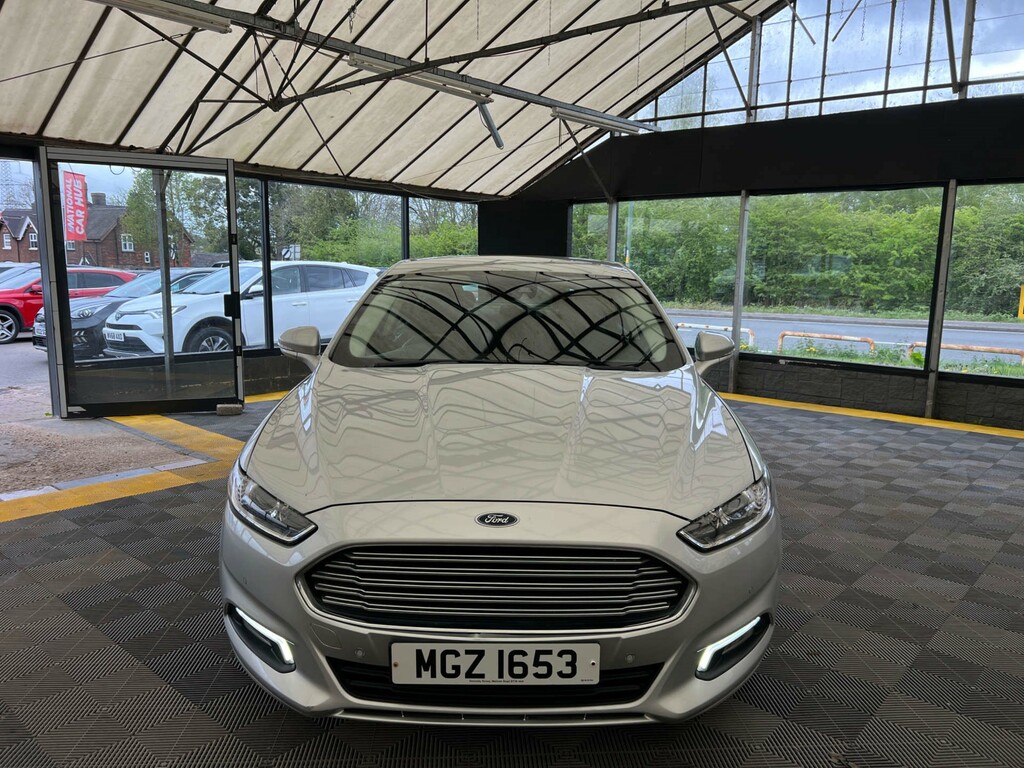 Ford Mondeo Hatchback MGZ1653 Silver #3