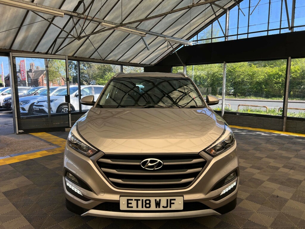 Hyundai Tucson Suv ET18WJF Beige #4
