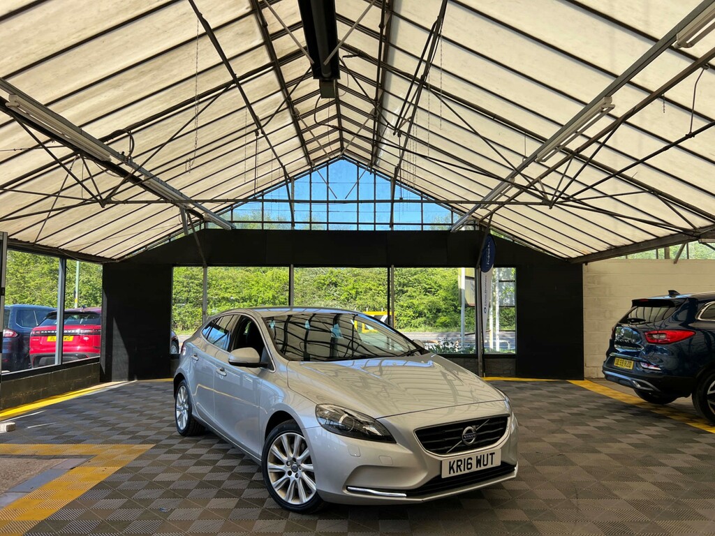 Volvo V40 V40 Se Luxury Nav D4 Silver