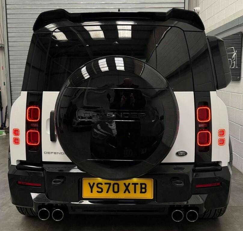 Land Rover Defender 110 2.0 Sd4 202070 YS70XTB White #5