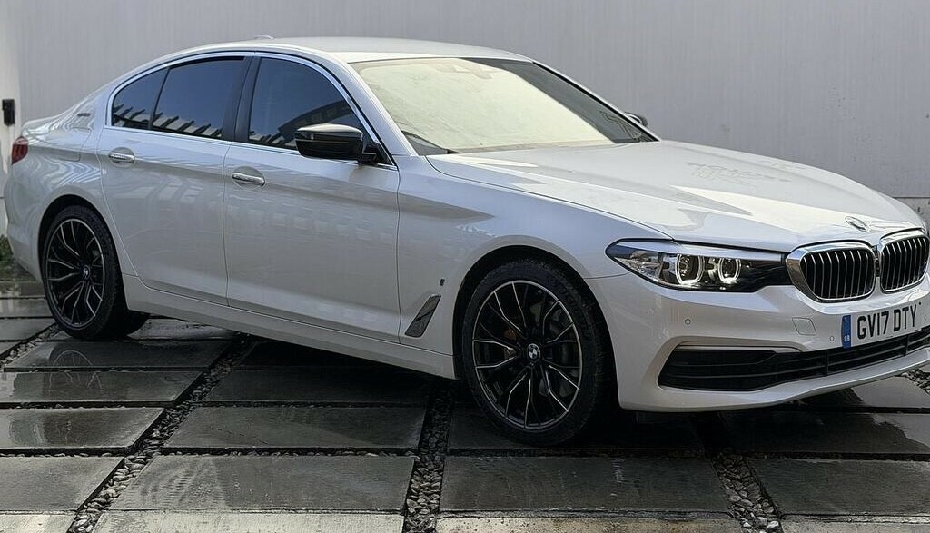 BMW 5 Series 2.0 530E Se Saloon 201717 White