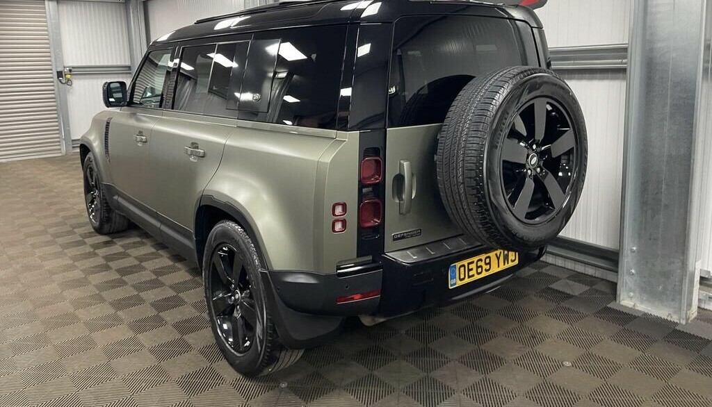 Land Rover Defender 110 2.0 Sd4 First Edition 202069 OE69YWJ Green #5
