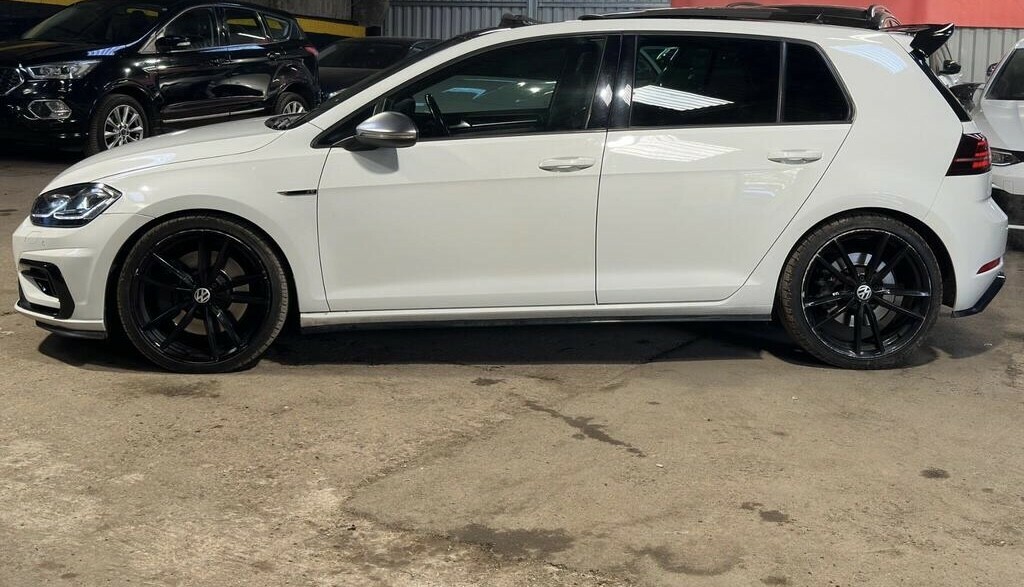 Volkswagen Golf 2.0 Tsi R 201919 MK19HYP White #5